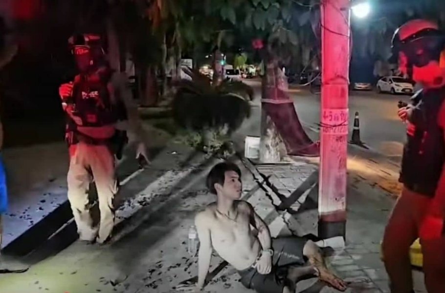 Chinese Restaurant Worker Stabs Cambodian in a Cigarette Smoke Dispute – video – Pattaya News – Thailand News, Travel & Forum